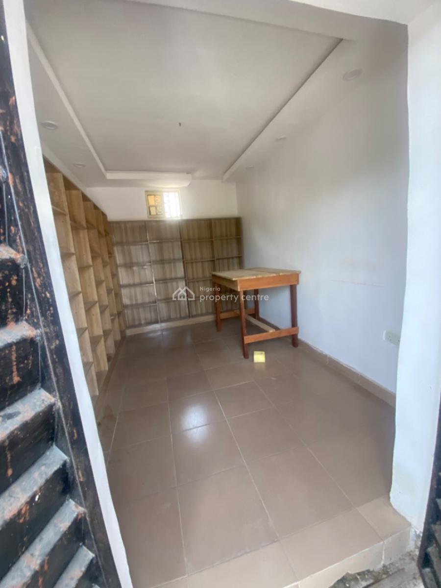 Luxuriously Spacious Shop, No 13 Adeyemi Close Sangotedo, Sangotedo, Ajah, Lagos, Shop for Rent