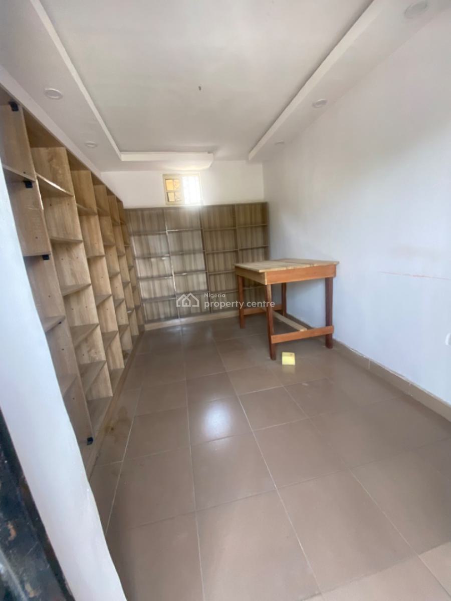 Luxuriously Spacious Shop, No 13 Adeyemi Close Sangotedo, Sangotedo, Ajah, Lagos, Shop for Rent