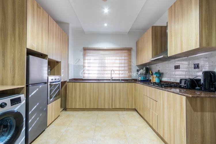 Super Luxury 2 Bedroom Apartment with Pool &gym, Ikoyi, Lagos, Flat / Apartment Short Let