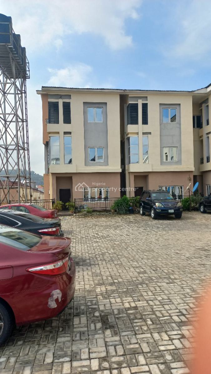 Clean 4 Bedrooms Duplex with Bq, Guzape District, Abuja, Terraced Duplex for Sale