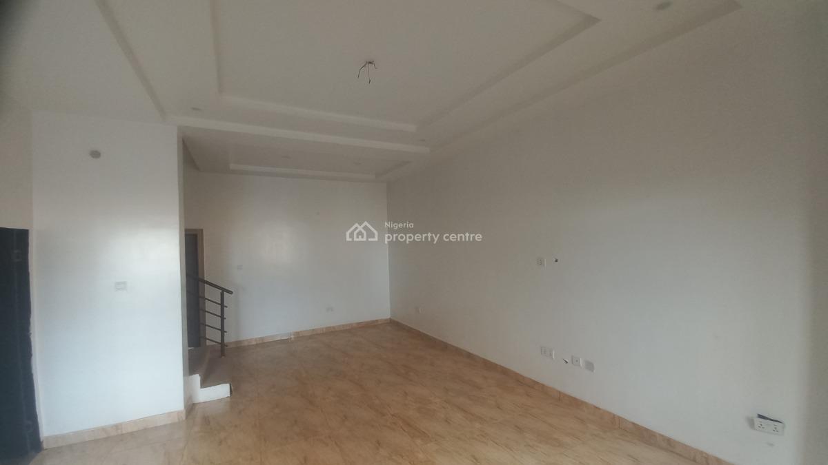 Clean 4 Bedrooms Duplex with Bq, Guzape District, Abuja, Terraced Duplex for Sale