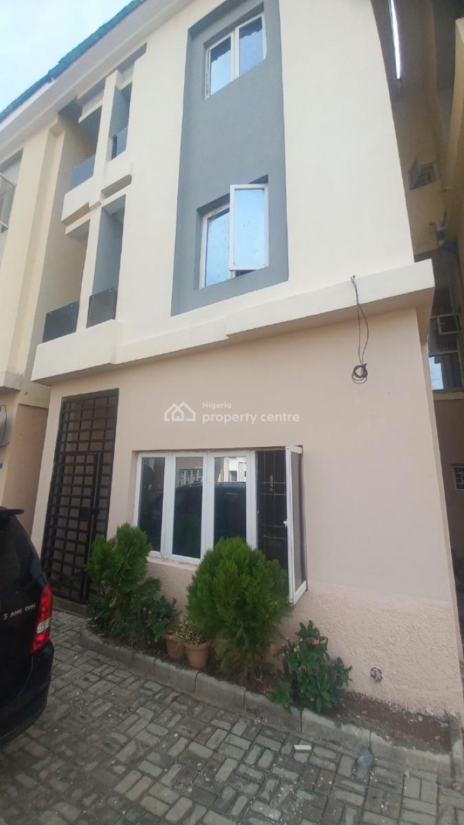 Clean 4 Bedrooms Duplex with Bq, Guzape District, Abuja, Terraced Duplex for Sale