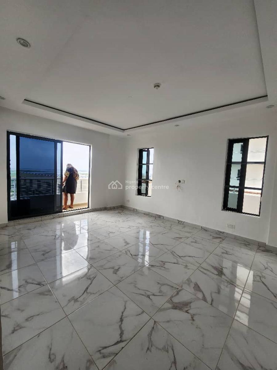 Spacious and Fully Serviced 2 Bedroom Apartment, Periwinkle Estate, Lekki Phase 1, Lekki, Lagos, Flat / Apartment for Rent