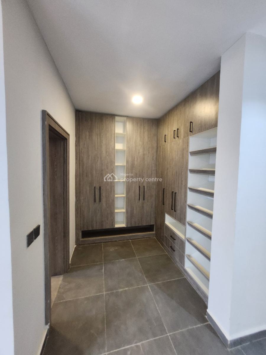 Contemporary 5 Bedrooms Town House + Bq, Trans Engineering Estate, Dawaki, Gwarinpa, Abuja, Terraced Duplex for Sale