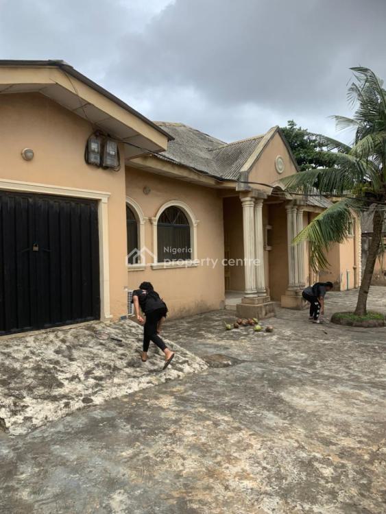 4 Bedroom Bungalow, Off Ijegun, Ijegun, Ikotun, Lagos, Detached Bungalow for Sale