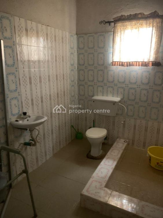 4 Bedroom Bungalow, Off Ijegun, Ijegun, Ikotun, Lagos, Detached Bungalow for Sale