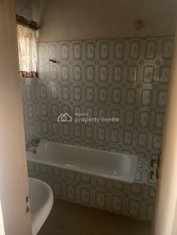 4 Bedroom Bungalow, Off Ijegun, Ijegun, Ikotun, Lagos, Detached Bungalow for Sale