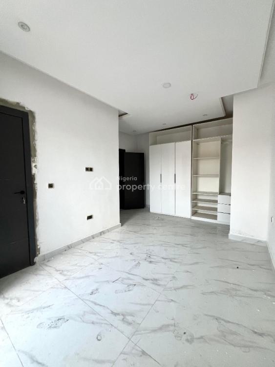 Serviced 3 Bedroom Apartment with Swimming Pool & Gym, Lekki Phase 1, Lekki, Lagos, Flat / Apartment for Sale