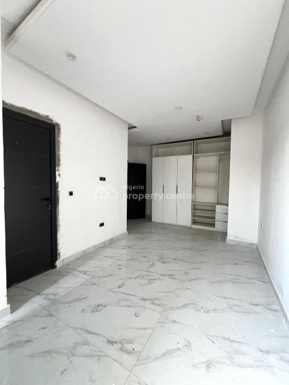 Serviced 3 Bedroom Apartment with Swimming Pool & Gym, Lekki Phase 1, Lekki, Lagos, Flat / Apartment for Sale