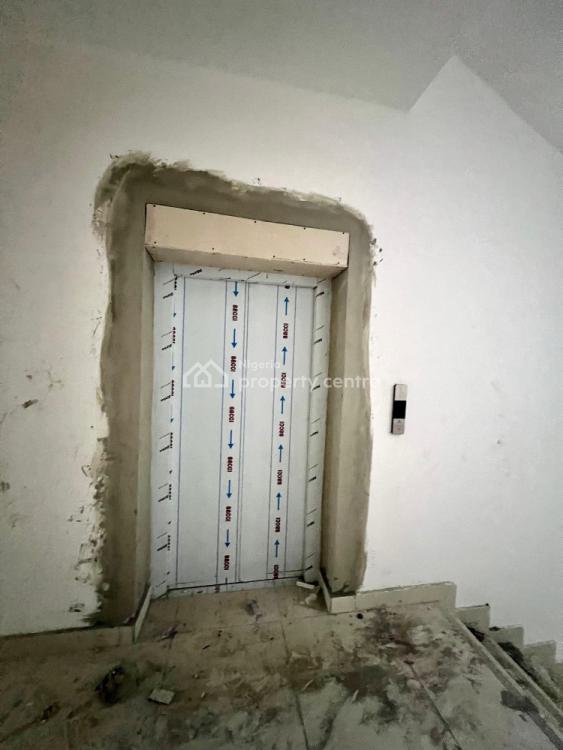 Serviced 3 Bedroom Apartment with Swimming Pool & Gym, Lekki Phase 1, Lekki, Lagos, Flat / Apartment for Sale
