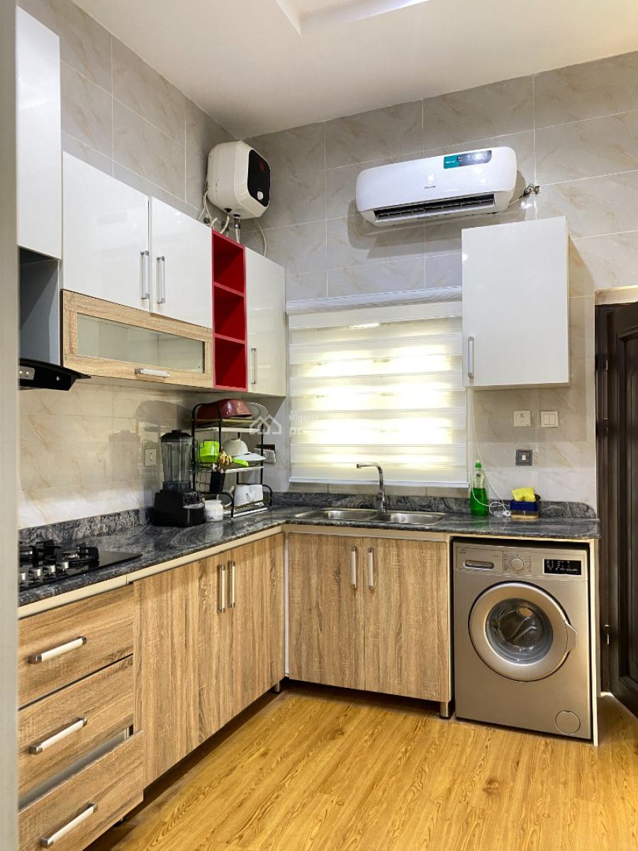 Lord Mayor  Elegant 4 Bedrooms Terrace, Chevron, Orchid Road, Lekki, Lagos, Terraced Duplex Short Let