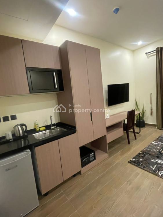 Studio Apartment, Lekki Phase 1, Lekki, Lagos, Self Contain (single Rooms) Short Let