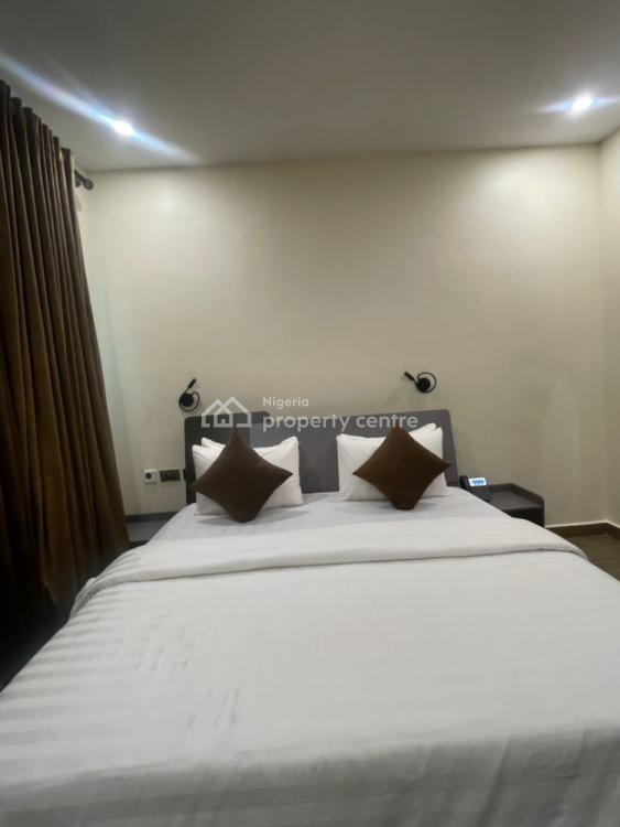 Studio Apartment, Lekki Phase 1, Lekki, Lagos, Self Contain (single Rooms) Short Let