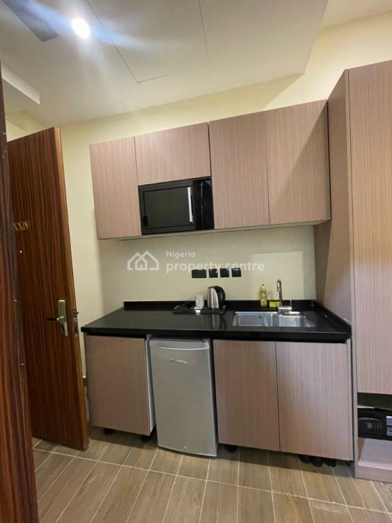 Studio Apartment, Lekki Phase 1, Lekki, Lagos, Self Contain (single Rooms) Short Let