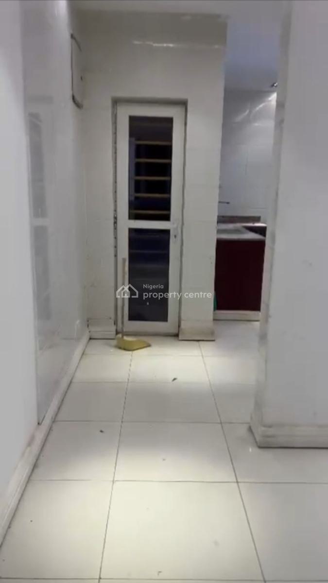 Newly Renovated & Serviced 3 Bedroom (actual Video Available on Req.), Cadogan Estate, Osapa, Lekki, Lagos, Flat / Apartment for Rent