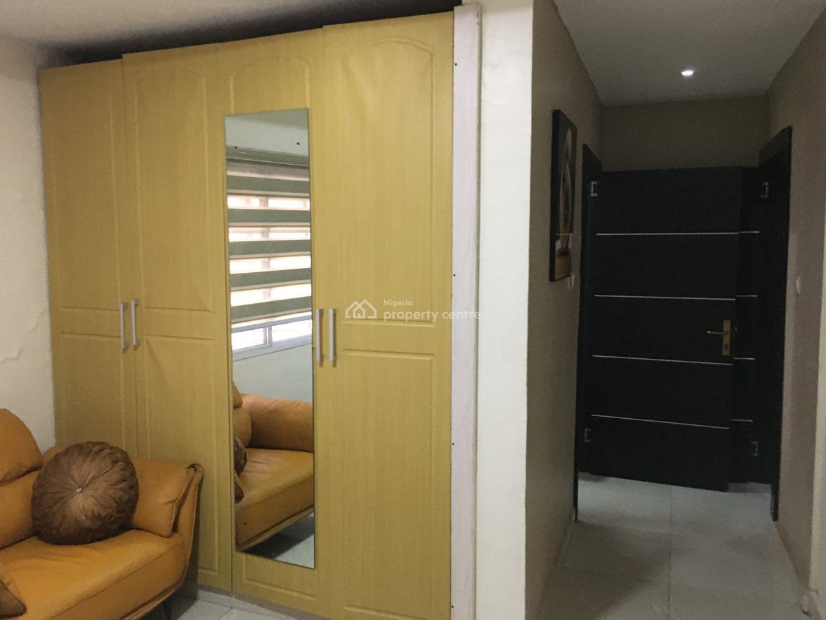 Fully Furnished and Serviced 3 Bedrooms Duplex, Crescent, Maryland, Lagos, Terraced Duplex Short Let