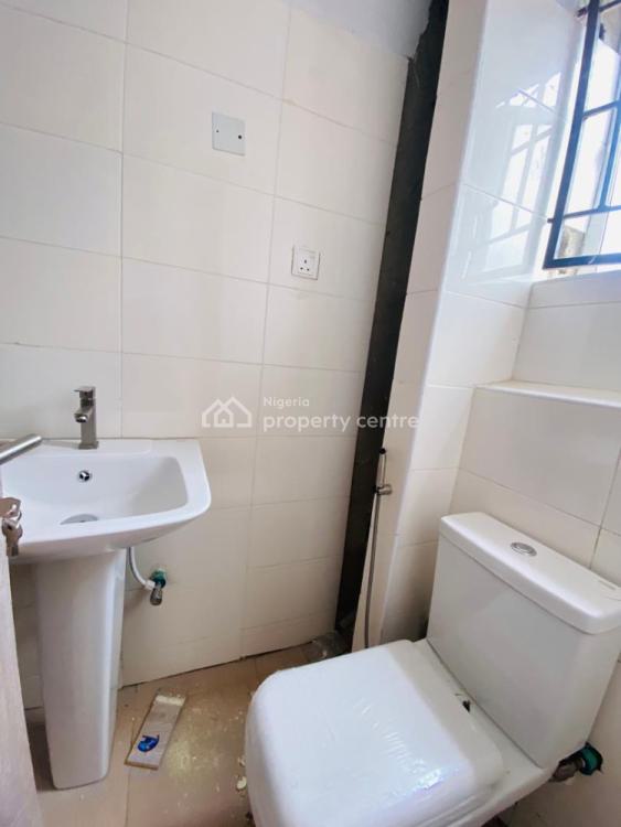 2 Bedroom Flat, Ologolo, Lekki, Lagos, Flat / Apartment for Sale