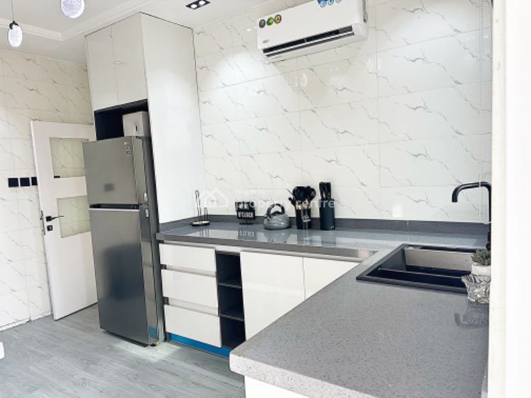 Newly Furnished 3 Bedrooms Apartment, Maruwa, Lekki Phase 1, Lekki, Lagos, Flat / Apartment Short Let