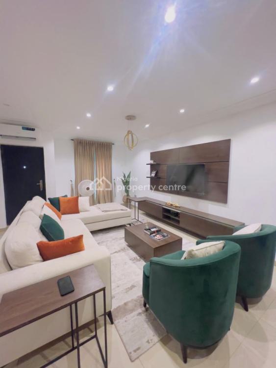 Fully Furnished, Neatly Used Serviced 2 Bedrooms Apartment, Off Ologolo Road, Beside White Oak Estate, Ologolo, Lekki, Lagos, Flat / Apartment for Sale