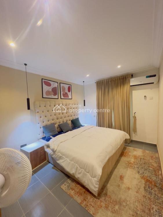 Fully Furnished, Neatly Used Serviced 2 Bedrooms Apartment, Off Ologolo Road, Beside White Oak Estate, Ologolo, Lekki, Lagos, Flat / Apartment for Sale