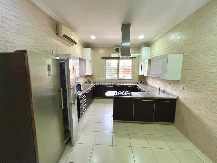 3 Bedroom Apartment with Swimming Pool,gym and Bq, Ikoyi, Lagos, Flat / Apartment for Rent