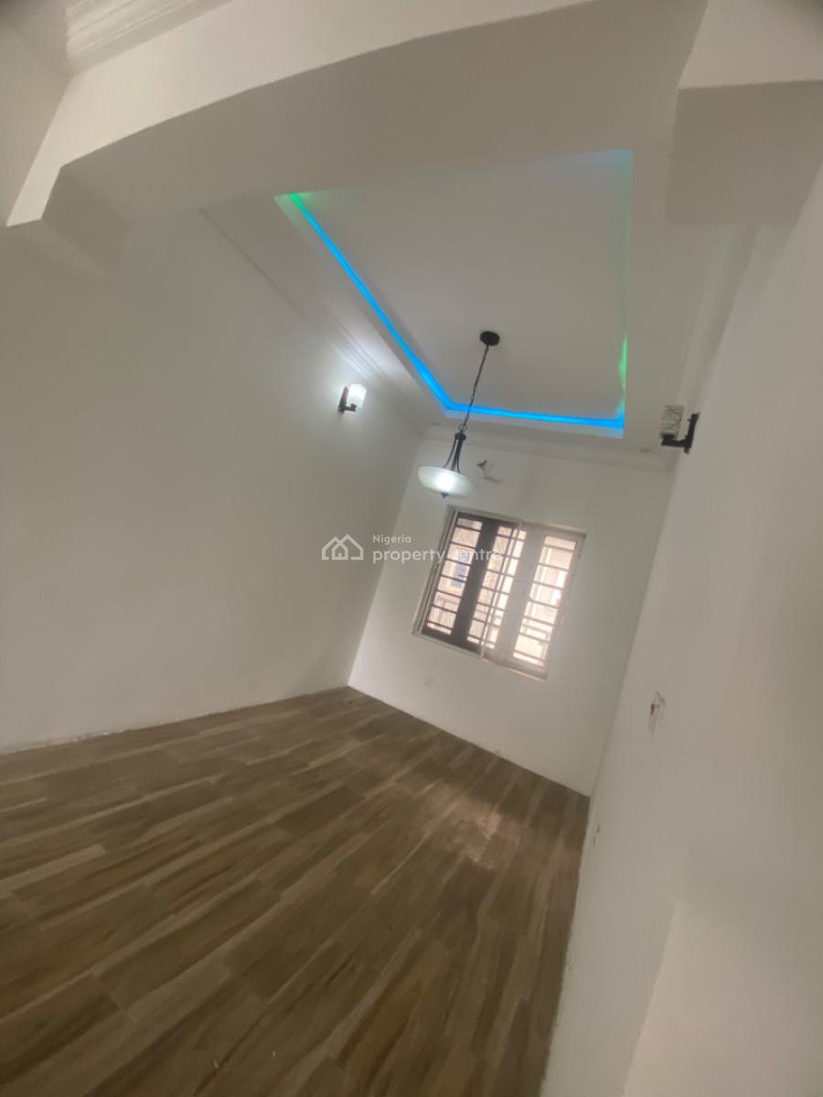Luxuriously Nice Spacious  3 Bedroom Flat  with Excellent Finishing, 12, Kayode Street Sangotedo, Sangotedo, Ajah, Lagos, House for Rent