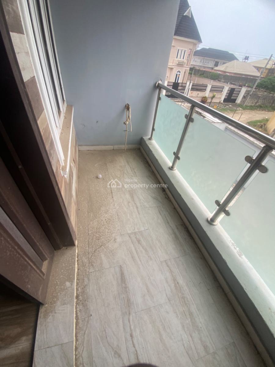 Luxuriously Nice Spacious  3 Bedroom Flat  with Excellent Finishing, 12, Kayode Street Sangotedo, Sangotedo, Ajah, Lagos, House for Rent