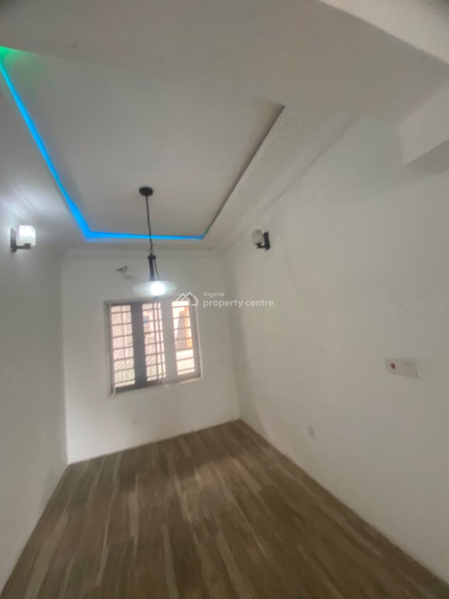 Luxuriously Nice Spacious  3 Bedroom Flat  with Excellent Finishing, 12, Kayode Street Sangotedo, Sangotedo, Ajah, Lagos, House for Rent