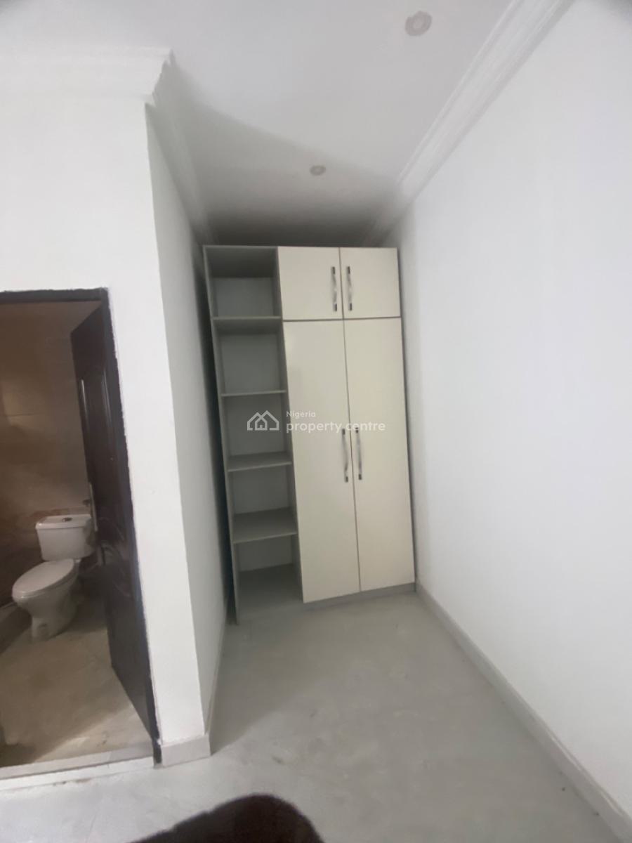 Luxuriously Nice Spacious  3 Bedroom Flat  with Excellent Finishing, 12, Kayode Street Sangotedo, Sangotedo, Ajah, Lagos, House for Rent