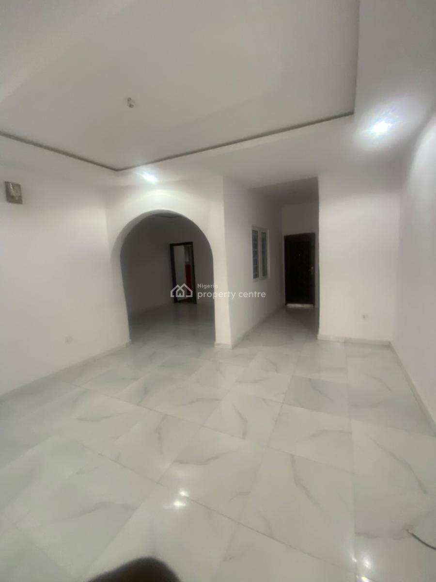 Luxuriously Nice Spacious  3 Bedroom Flat with Excellent Finishing, 12, Kayode Street  Sangotedo, Sangotedo, Ajah, Lagos, House for Rent