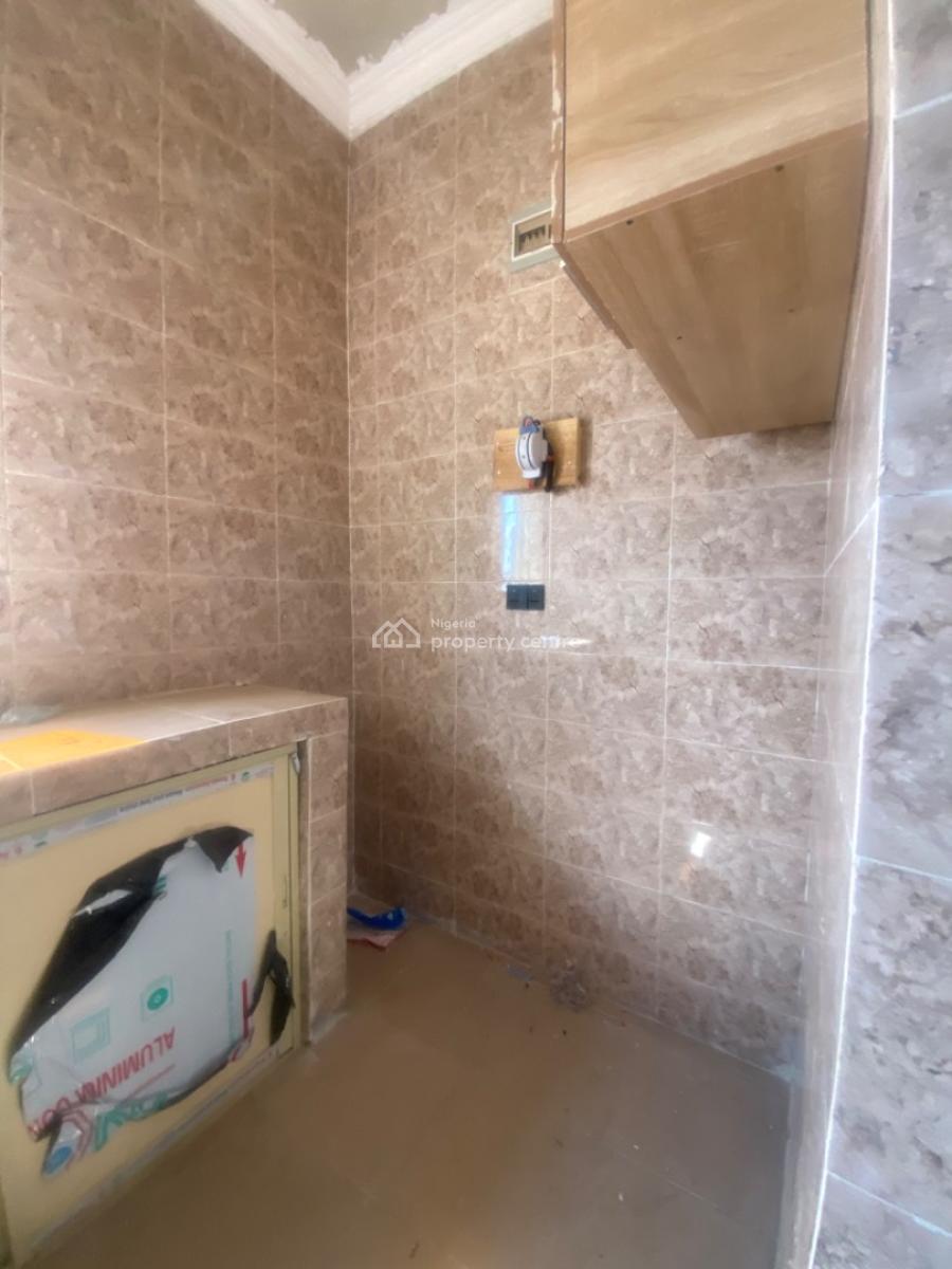 Luxuriously Nice Spacious Self Contain with Excellent Finishing, 12, Kayode Street Malete, Imalete Alafia, Ibeju Lekki, Lagos, Self Contain (single Rooms) for Rent