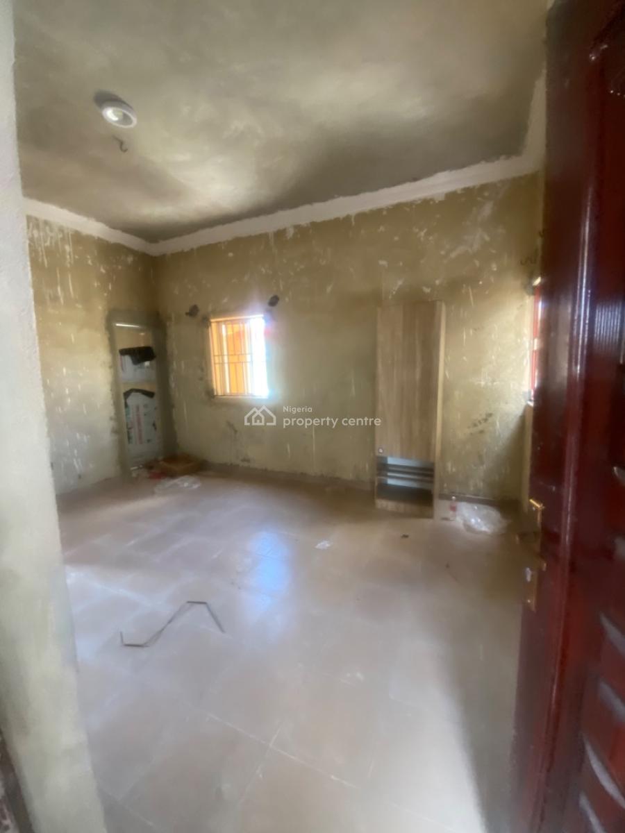 Luxuriously Nice Spacious Self Contain with Excellent Finishing, 12, Kayode Street Malete, Imalete Alafia, Ibeju Lekki, Lagos, Self Contain (single Rooms) for Rent