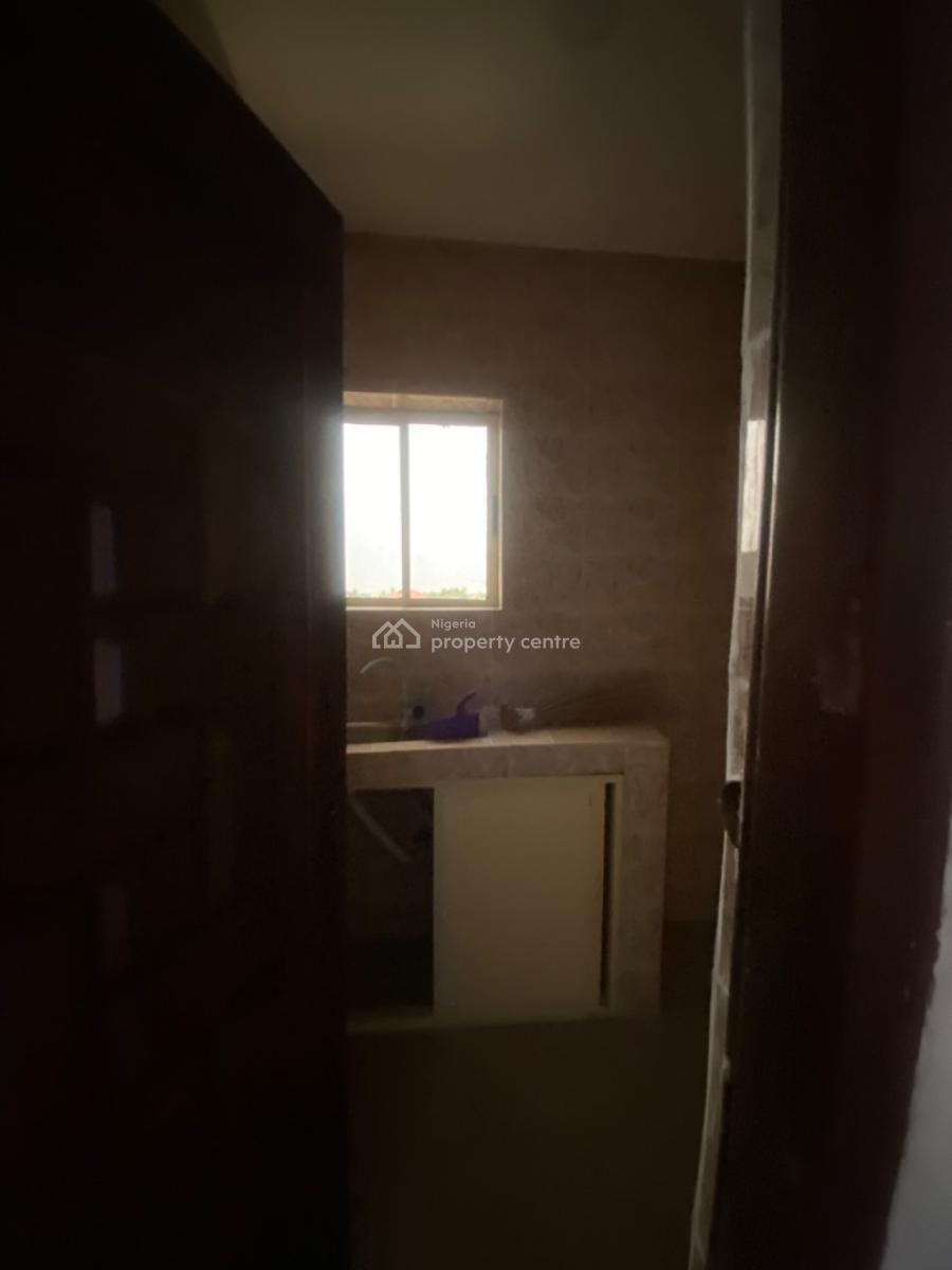 Luxuriously Nice Spacious Self Contain with Excellent Finishing, 12, Kayode Street Malete, Imalete Alafia, Ibeju Lekki, Lagos, Self Contain (single Rooms) for Rent