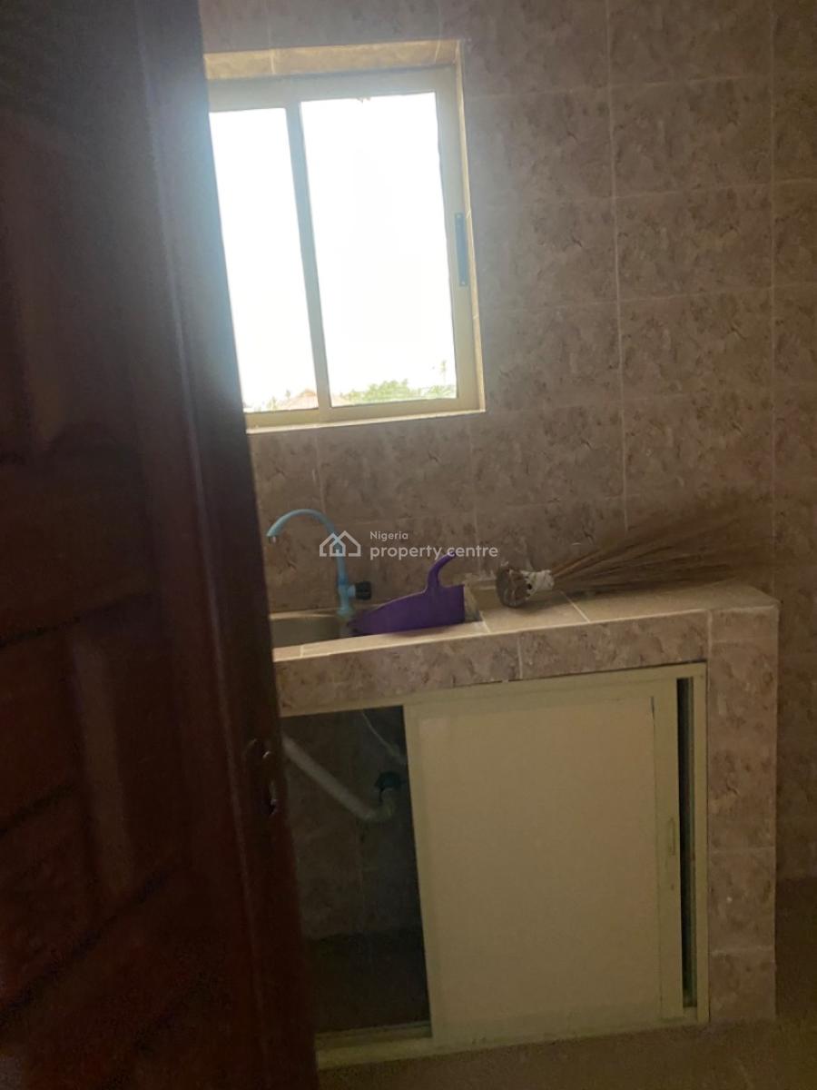 Luxuriously Nice Spacious Self Contain with Excellent Finishing, 12, Kayode Street Malete, Imalete Alafia, Ibeju Lekki, Lagos, Self Contain (single Rooms) for Rent