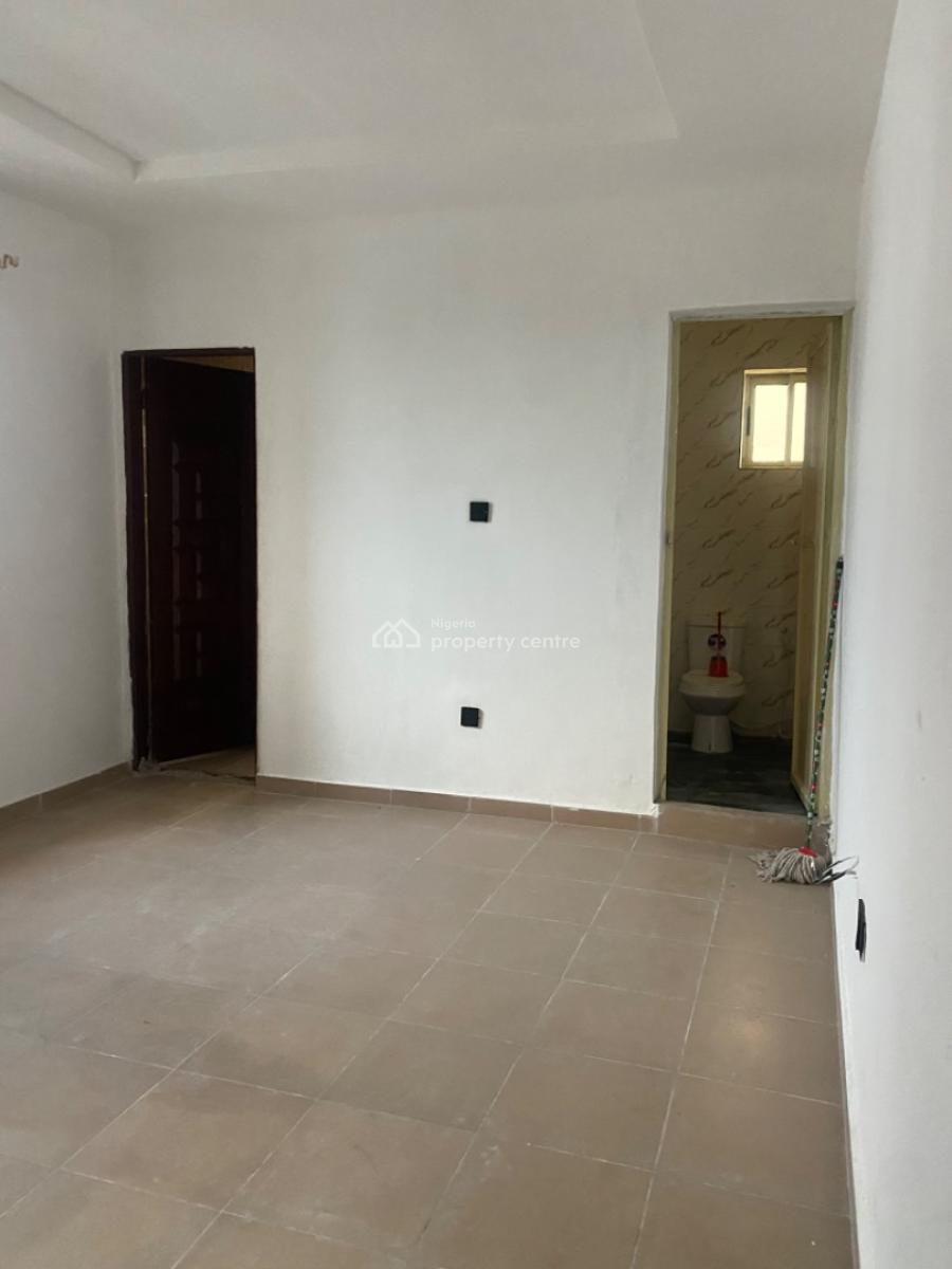 Luxuriously Nice Spacious Self Contain with Excellent Finishing, 12, Kayode Street Malete, Imalete Alafia, Ibeju Lekki, Lagos, Self Contain (single Rooms) for Rent