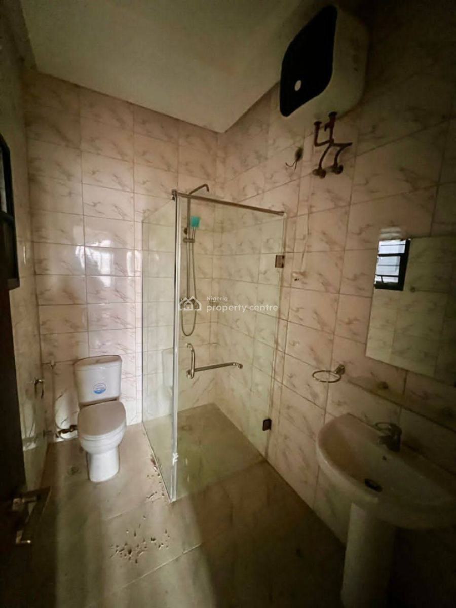 Solid Built 4 Bedrooms Terraced Duplex in a Serene Environment, Guzape District, Abuja, Terraced Duplex for Sale
