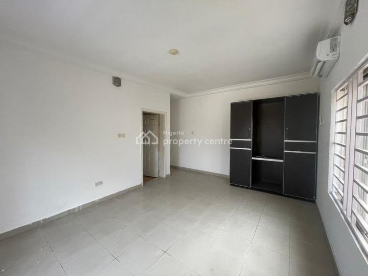 Very Nice 3 Bedroom Apartment with Bq &pool, Lekki Phase 1, Lekki, Lagos, Flat / Apartment for Rent