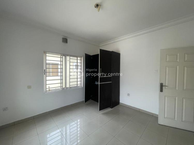 Very Nice 3 Bedroom Apartment with Bq &pool, Lekki Phase 1, Lekki, Lagos, Flat / Apartment for Rent