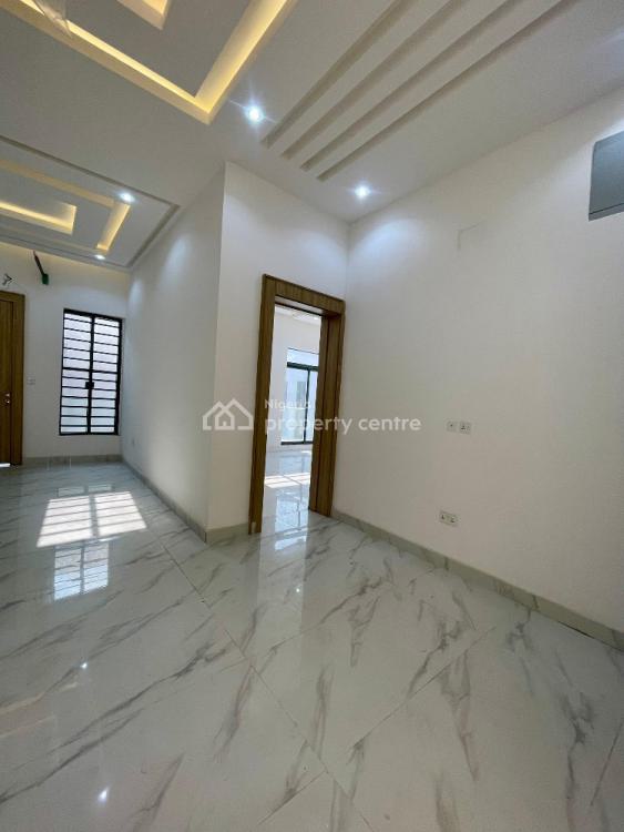 4 Bedrooms Semi Detached Duplex with Bq., Chevron, Lekki, Lagos, Semi-detached Duplex for Sale