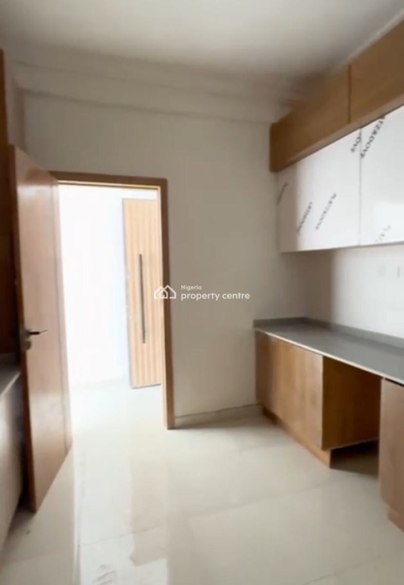 Brand New & Fully Serviced 3 Bedrooms, Western Foreshore Estate ( De Genesis Apartments), Osapa, Lekki, Lagos, Flat / Apartment for Sale
