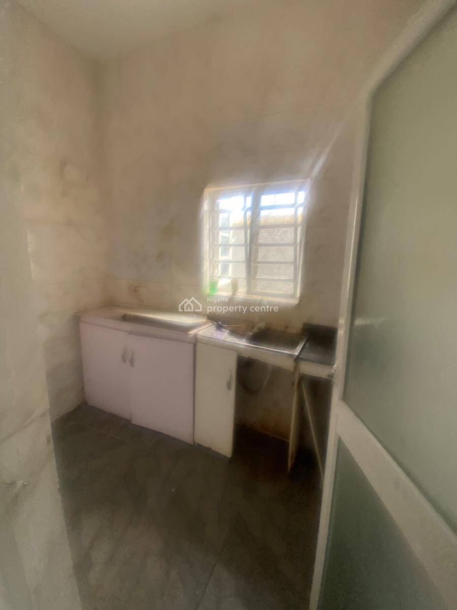 Luxuriously Standard Spacious Mini Flat, 14b, Ayo Street, Ayo Court, Ologolo, Lekki, Lagos, Mini Flat (room and Parlour) for Rent