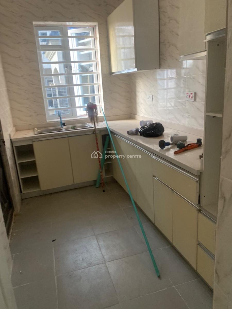 Luxuriously Standard Spacious 2 Bedroom Flat, 14b, Ayo Street, Ayo Court, Sangotedo, Ajah, Lagos, Land for Rent