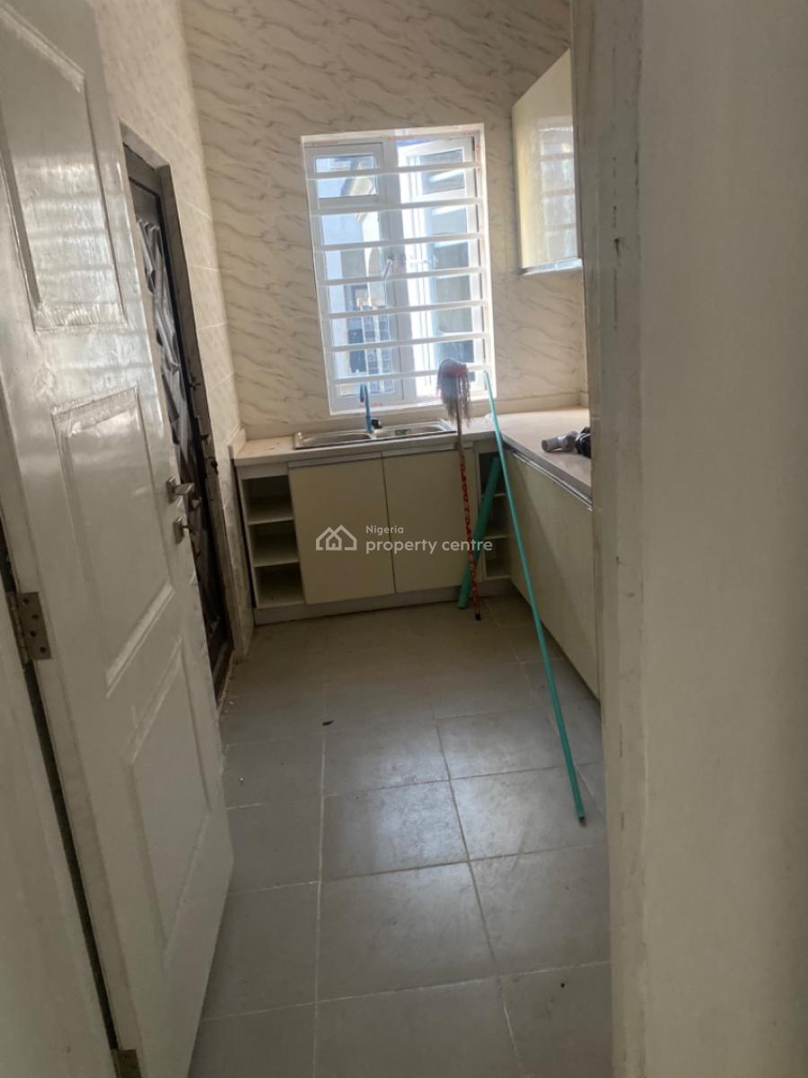 Luxuriously Standard Spacious 2 Bedroom Flat, 14b, Ayo Street, Ayo Court, Sangotedo, Ajah, Lagos, Land for Rent