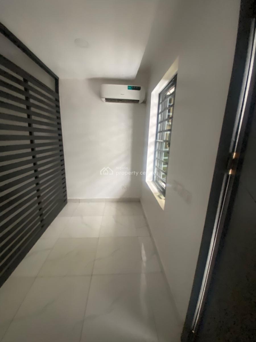 Luxuriously Standard Spacious Brand  New Studio Apartment, 13a, Akinwummi Street, Sangotedo, Ajah, Lagos, Self Contain (single Rooms) for Rent