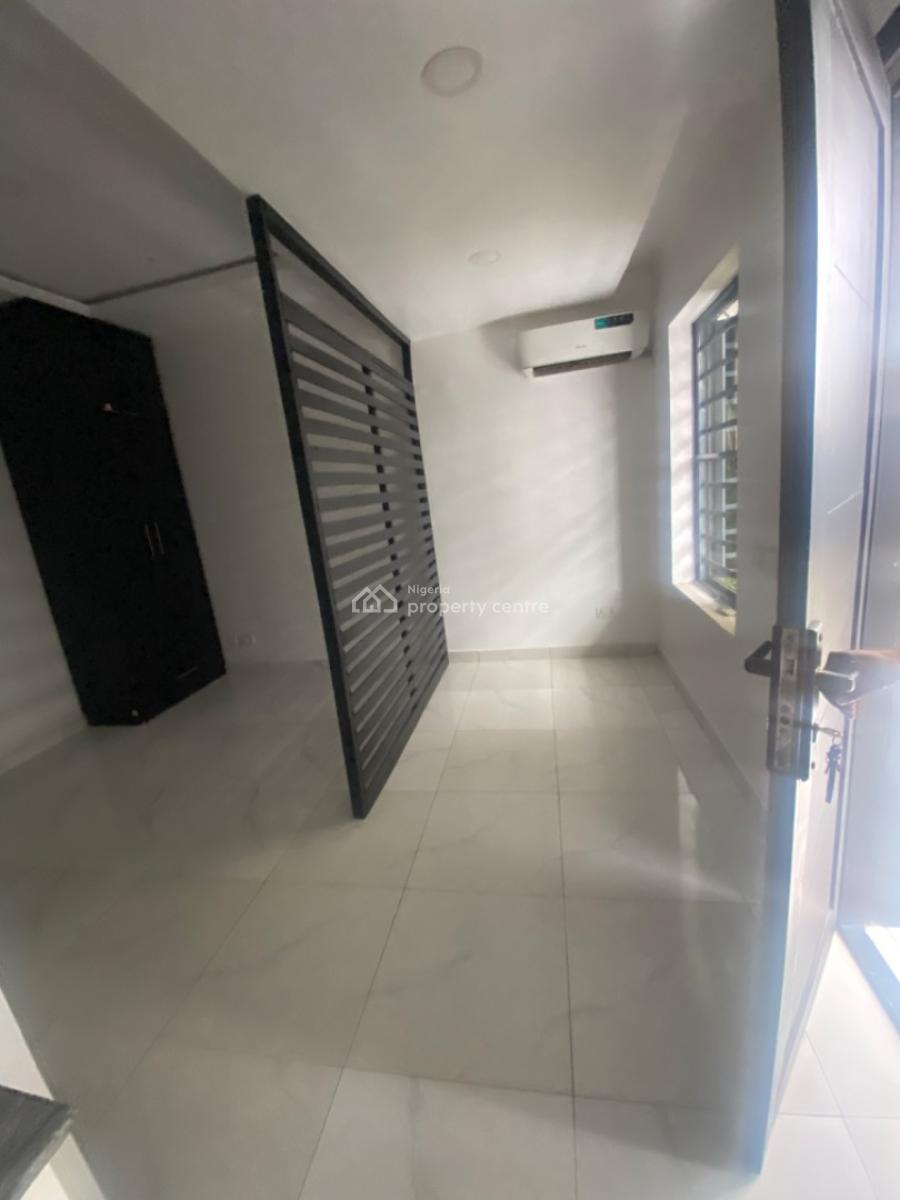 Luxuriously Standard Spacious Brand  New Studio Apartment, 13a, Akinwummi Street, Sangotedo, Ajah, Lagos, Self Contain (single Rooms) for Rent