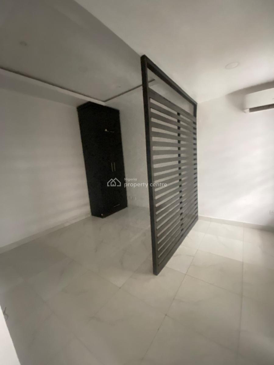 Luxuriously Standard Spacious Brand  New Studio Apartment, 13a, Akinwummi Street, Sangotedo, Ajah, Lagos, Self Contain (single Rooms) for Rent