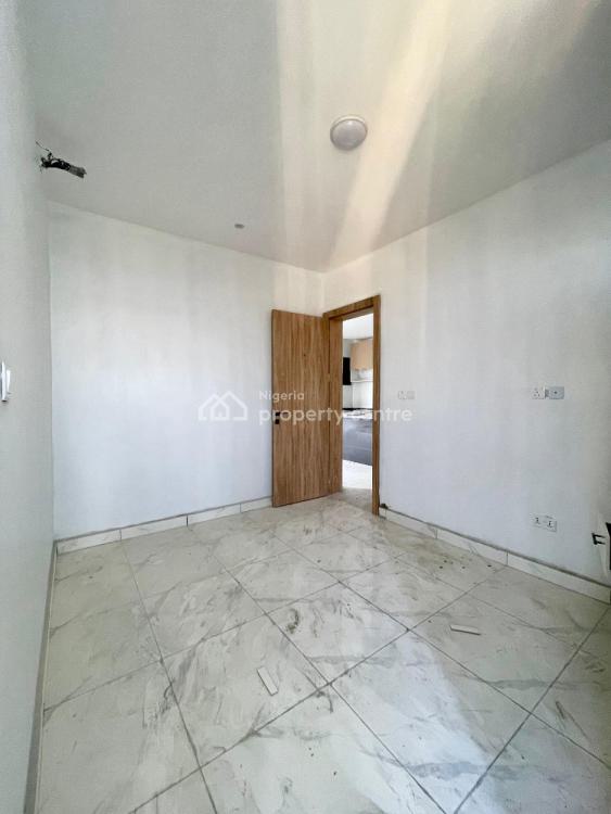 Neat 2 Bedroom Apartment with 24 Hrs Security, Chevron, Lekki, Lagos, Flat / Apartment for Sale