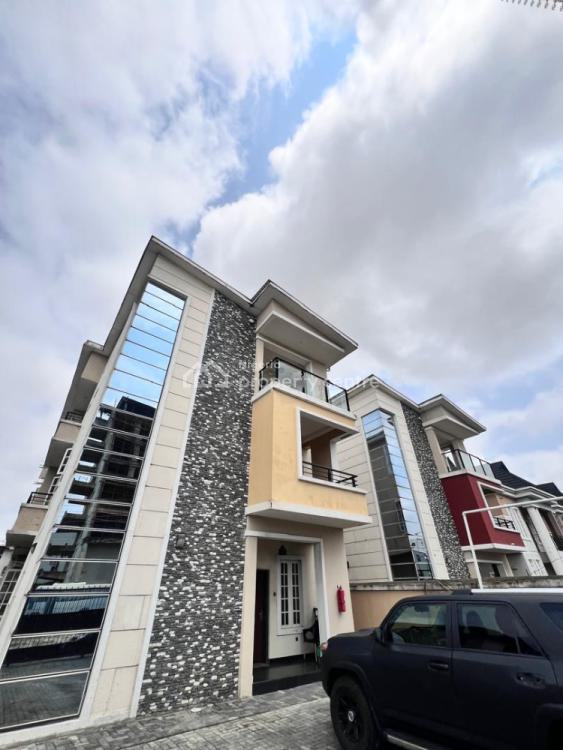 3-bedroom Apartments in a Self Compound, Lekki Phase 1, Lekki, Lagos, Flat / Apartment for Rent