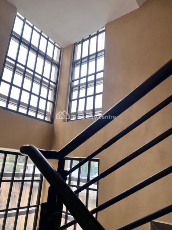 3-bedroom Apartments in a Self Compound, Lekki Phase 1, Lekki, Lagos, Flat / Apartment for Rent