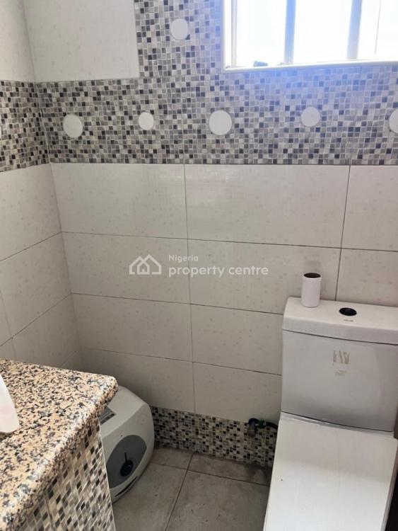 3-bedroom Apartments in a Self Compound, Lekki Phase 1, Lekki, Lagos, Flat / Apartment for Rent